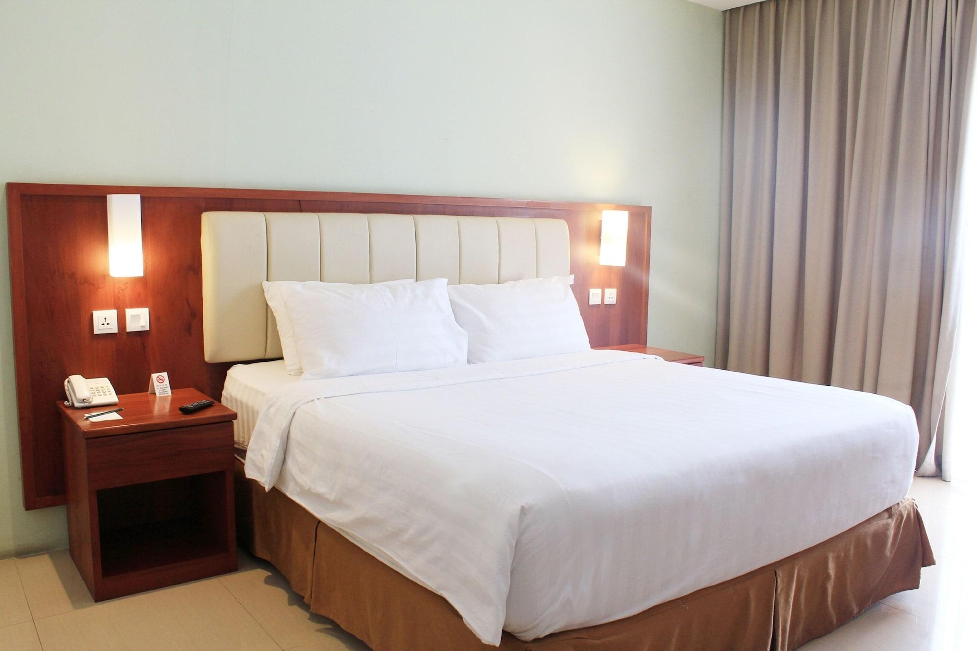 Thong'S Inn Hotel Kualanamu Medan Luaran gambar