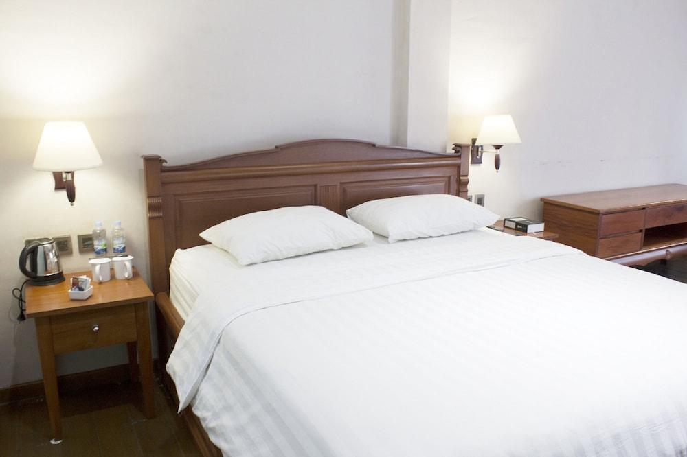 Thong'S Inn Hotel Kualanamu Medan Luaran gambar