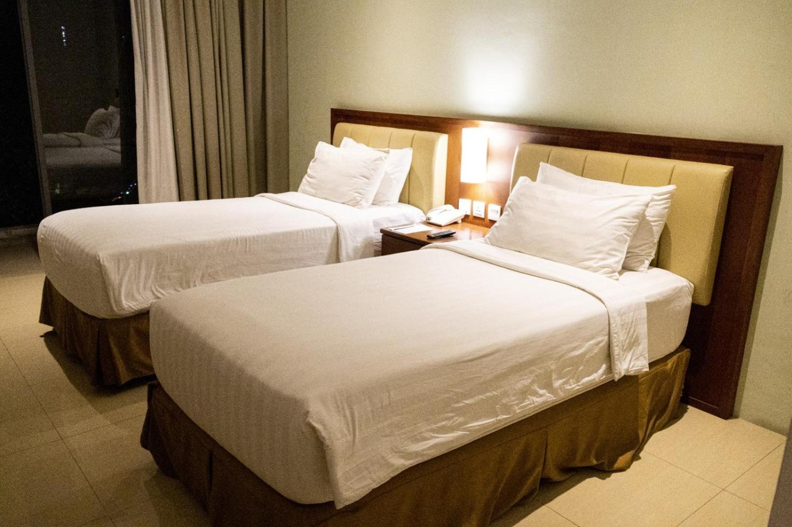 Thong'S Inn Hotel Kualanamu Medan Luaran gambar