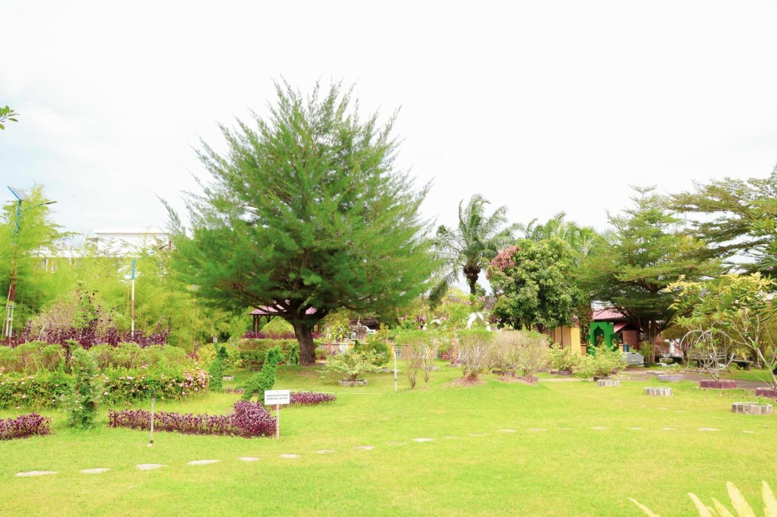 Thong'S Inn Hotel Kualanamu Medan Luaran gambar