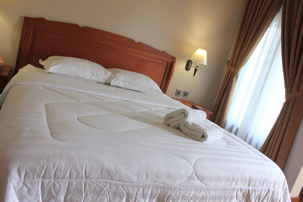 Thong'S Inn Hotel Kualanamu Medan Luaran gambar